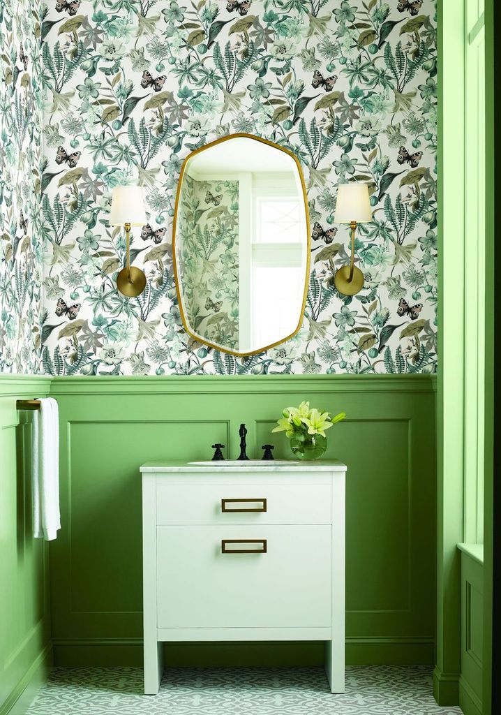 Pau Butterfly House Non-woven Unpasted Wallpaper