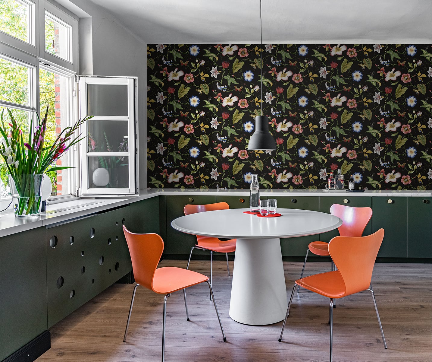 Summer Garden Floral Vinyl Wallpaper