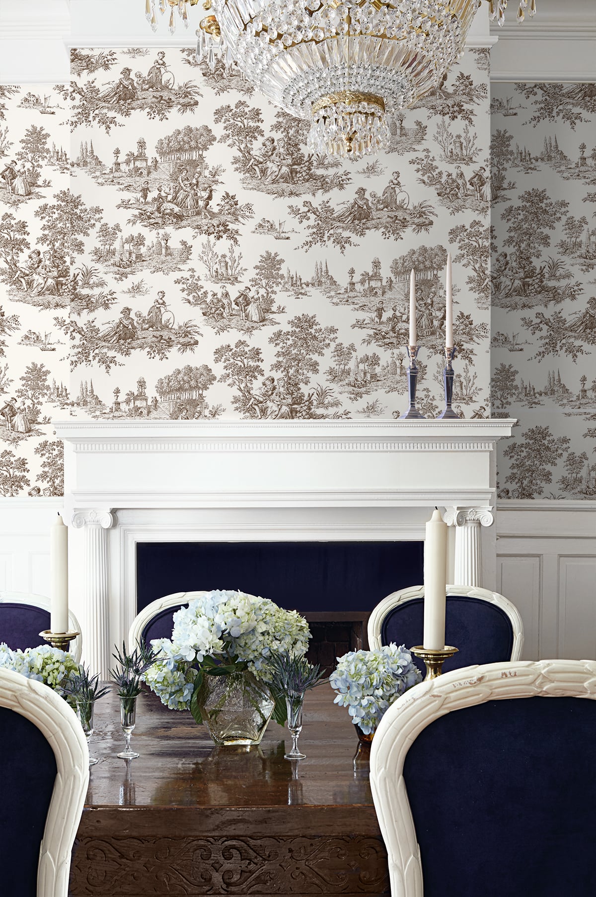 Chateau Toile Vinyl Wallpaper