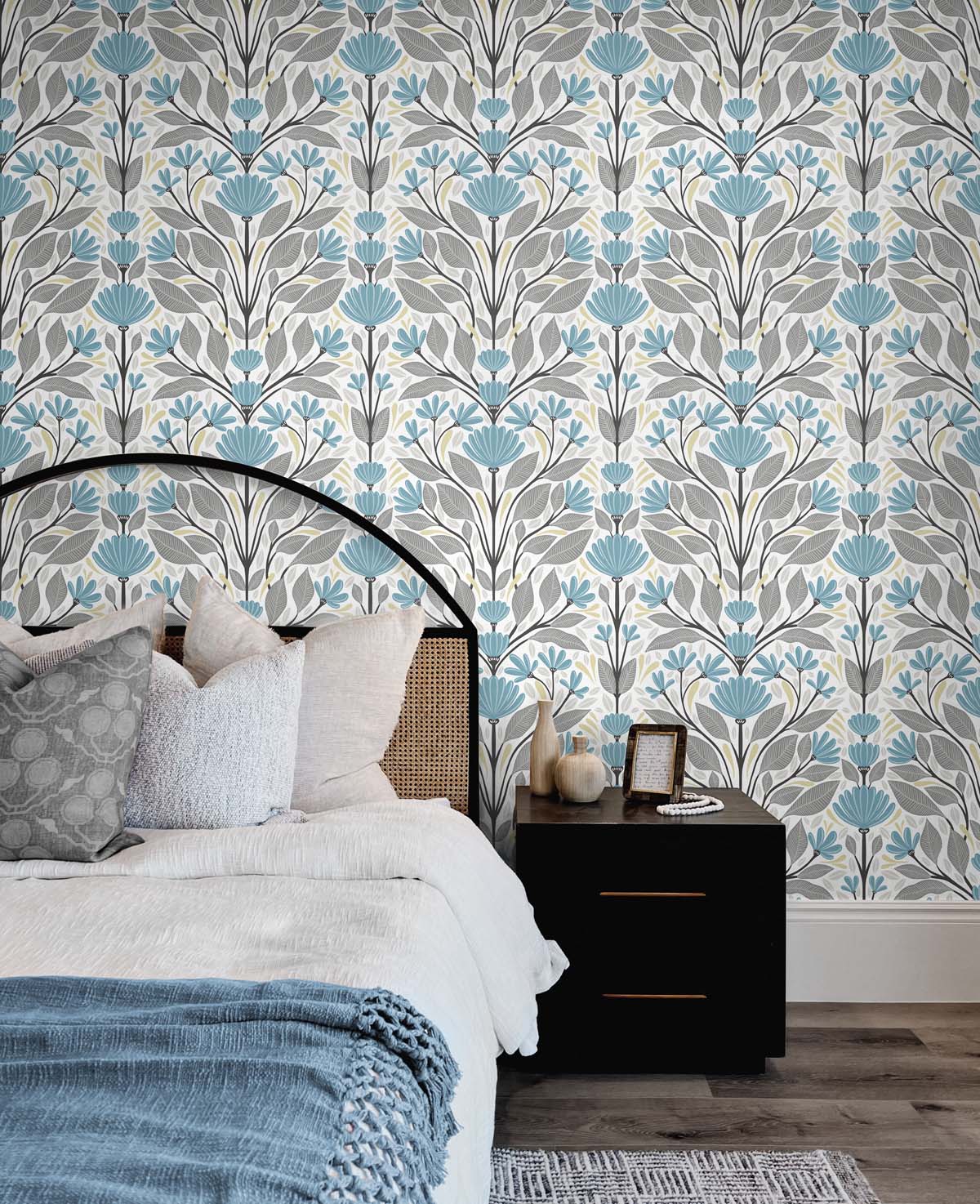 Folk Floral Vinyl Wallpaper