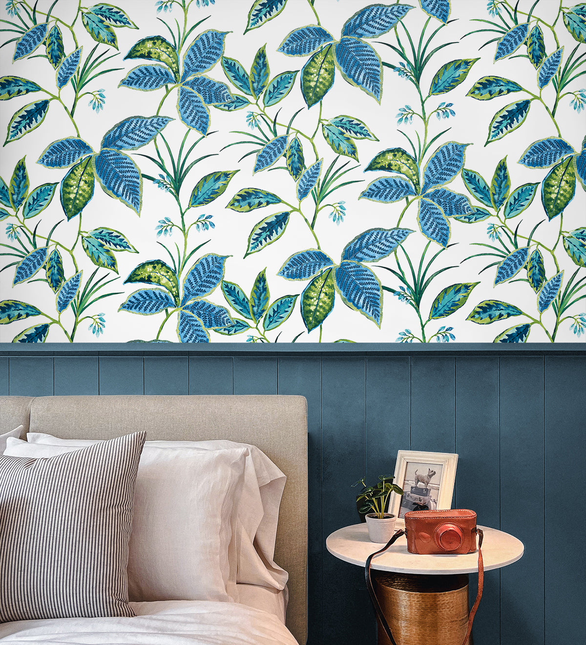 Boho Leaf Trail Vinyl Wallpaper