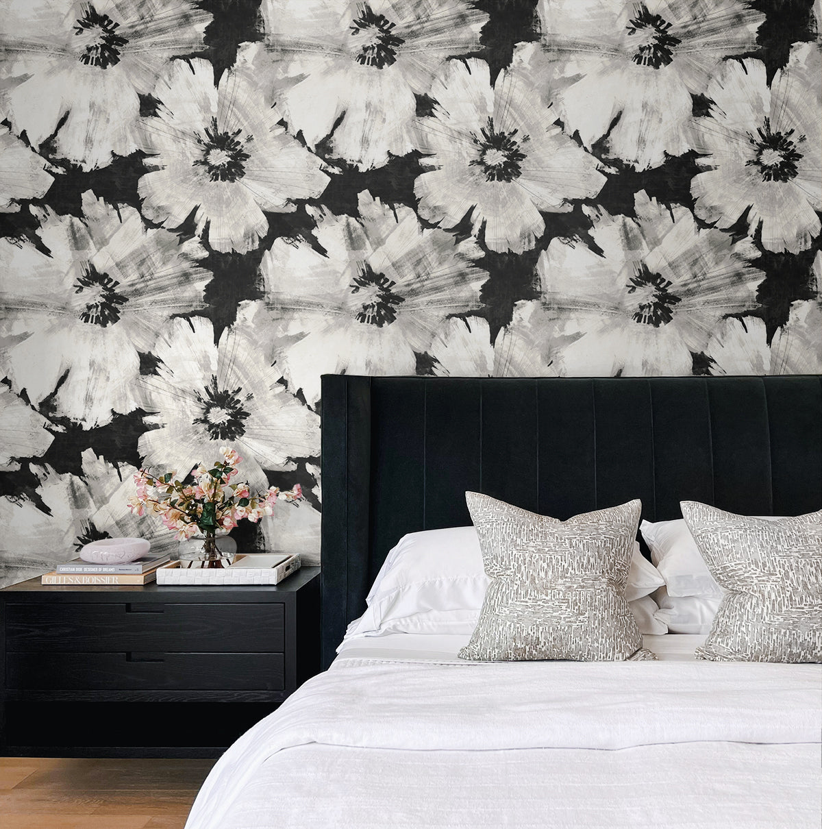 Graphic Floral Vinyl Wallpaper